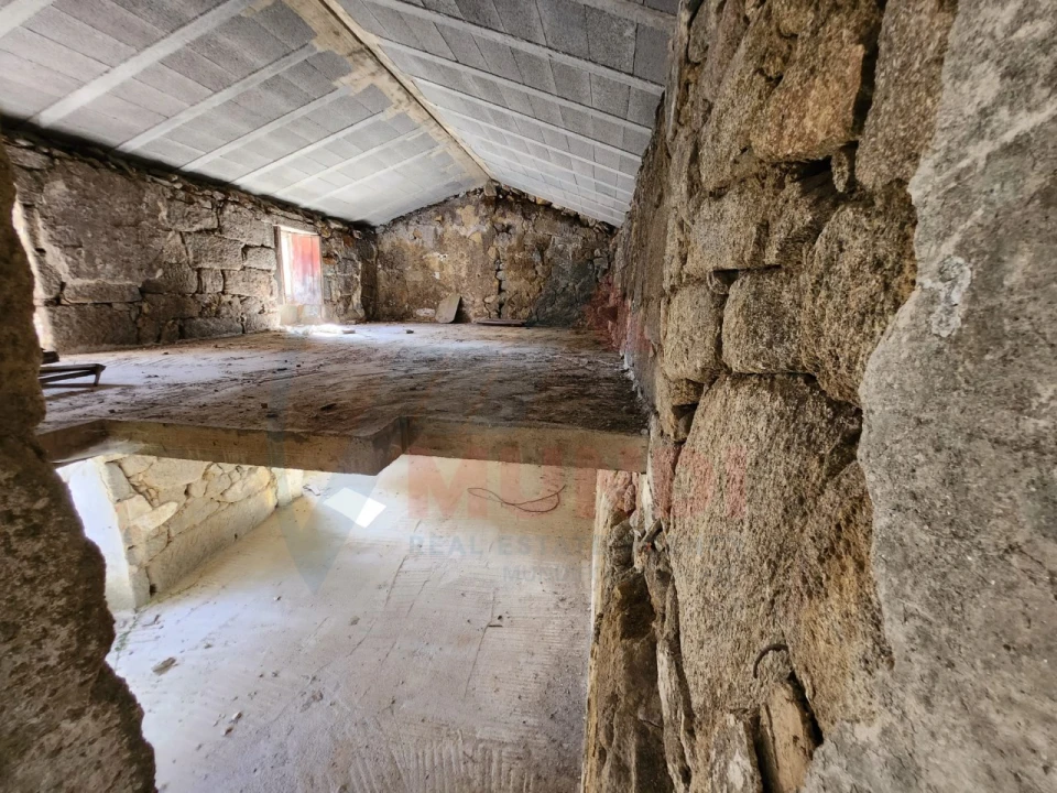 Moradia T7 para Venda em São João do Monte e Mosteirinho Foto 17