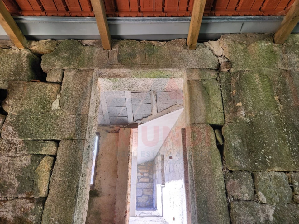 Moradia T7 para Venda em São João do Monte e Mosteirinho Foto 18