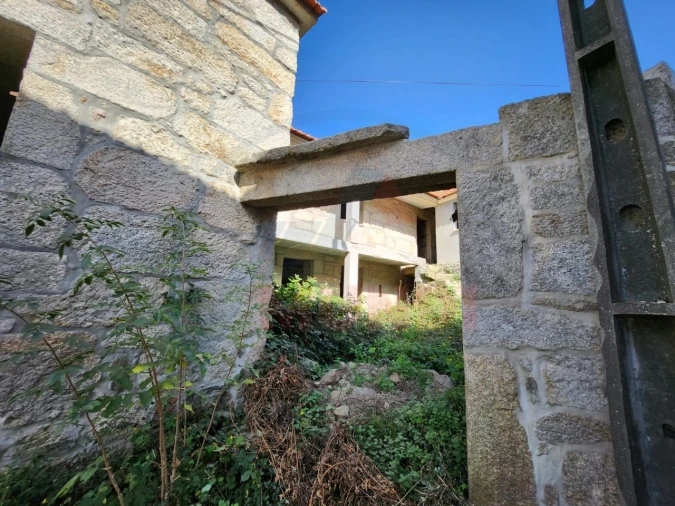 Moradia T7 para Venda em São João do Monte e Mosteirinho Foto 25