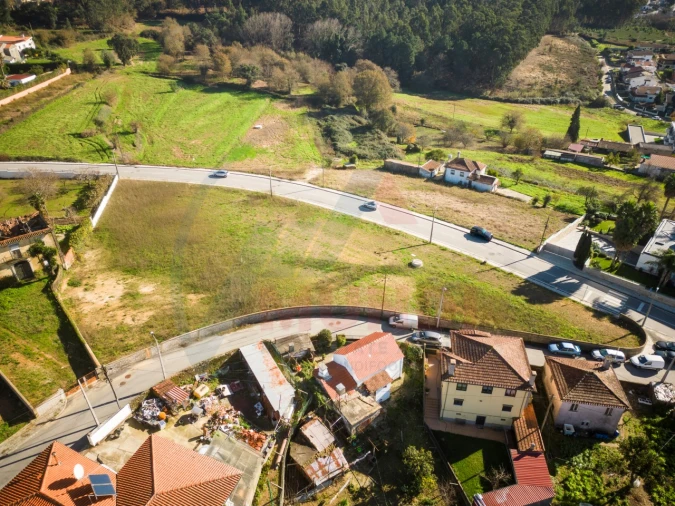 Terreno para Venda em O. Azeméis, Riba-Ul, Ul, Macinhata Seixa, Madail Foto 4