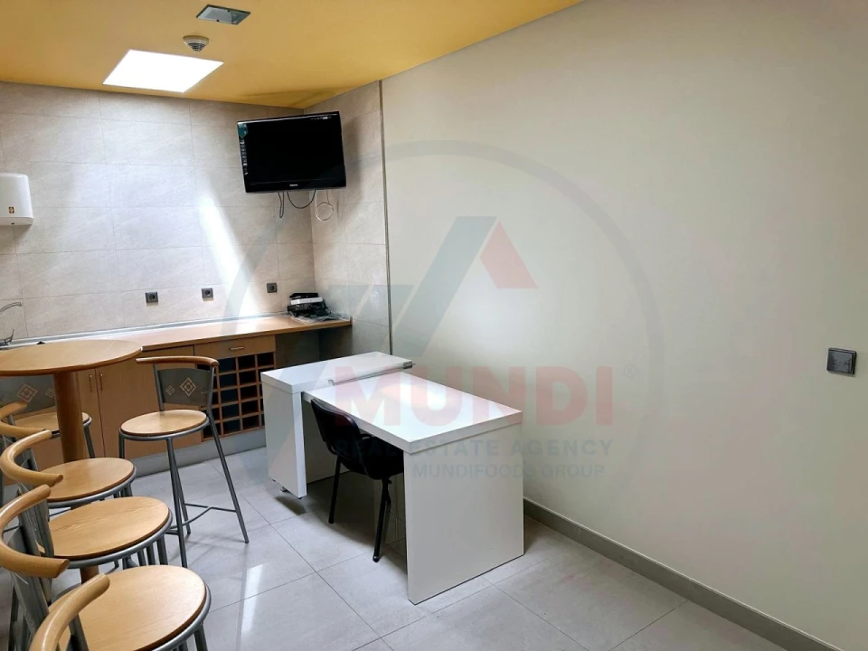 Prédio para Arrendamento em Covões e Camarneira Foto 12