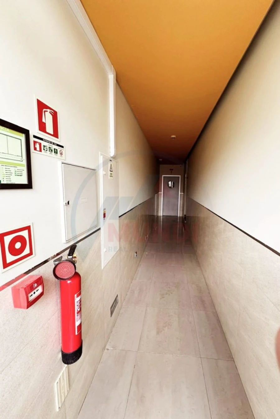 Prédio para Arrendamento em Covões e Camarneira Foto 6