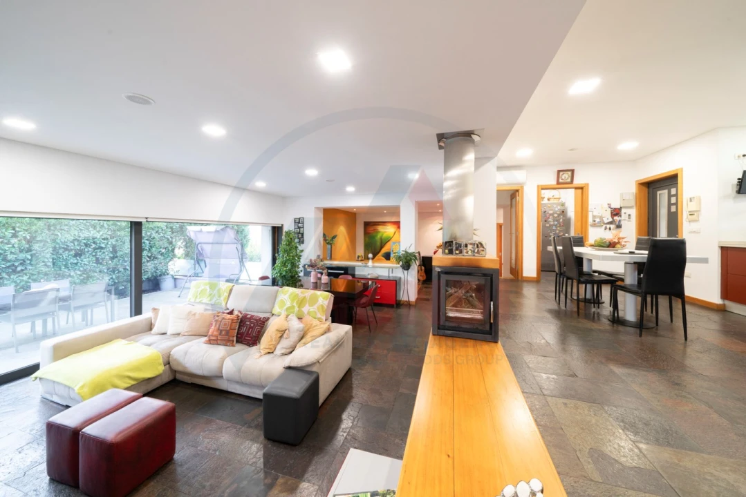 Moradia T3 para Venda em O. Azeméis, Riba-Ul, Ul, Macinhata Seixa, Madail Foto 9