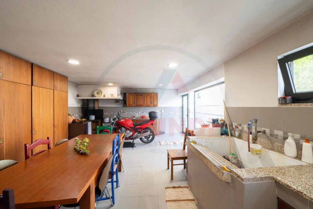 Moradia T3 para Venda em O. Azeméis, Riba-Ul, Ul, Macinhata Seixa, Madail Foto 51