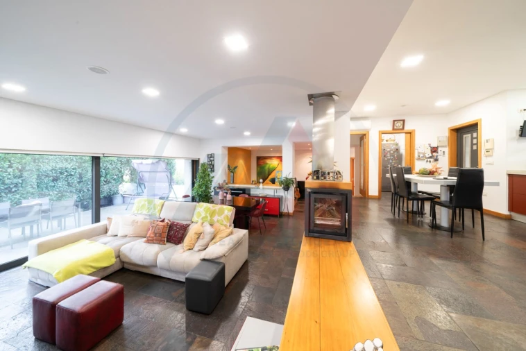 Moradia T3 para Venda em O. Azeméis, Riba-Ul, Ul, Macinhata Seixa, Madail Foto 9