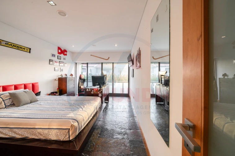 Moradia T3 para Venda em O. Azeméis, Riba-Ul, Ul, Macinhata Seixa, Madail Foto 16