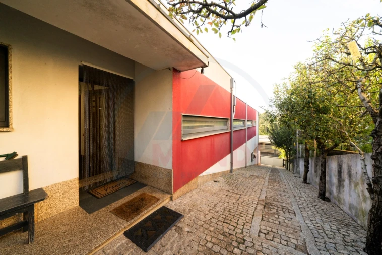 Moradia T3 para Venda em O. Azeméis, Riba-Ul, Ul, Macinhata Seixa, Madail Foto 30