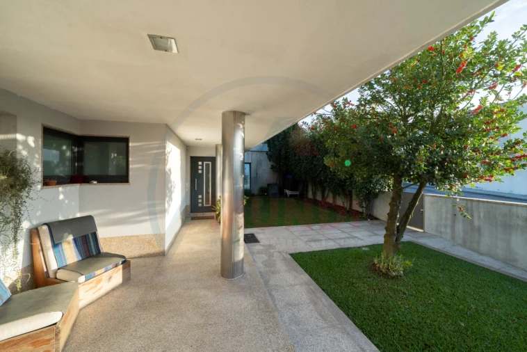 Moradia T3 para Venda em O. Azeméis, Riba-Ul, Ul, Macinhata Seixa, Madail Foto 54