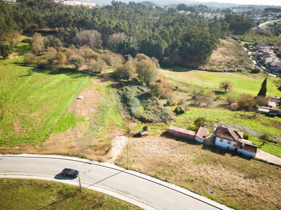 Terreno para Venda em O. Azeméis, Riba-Ul, Ul, Macinhata Seixa, Madail Foto 14