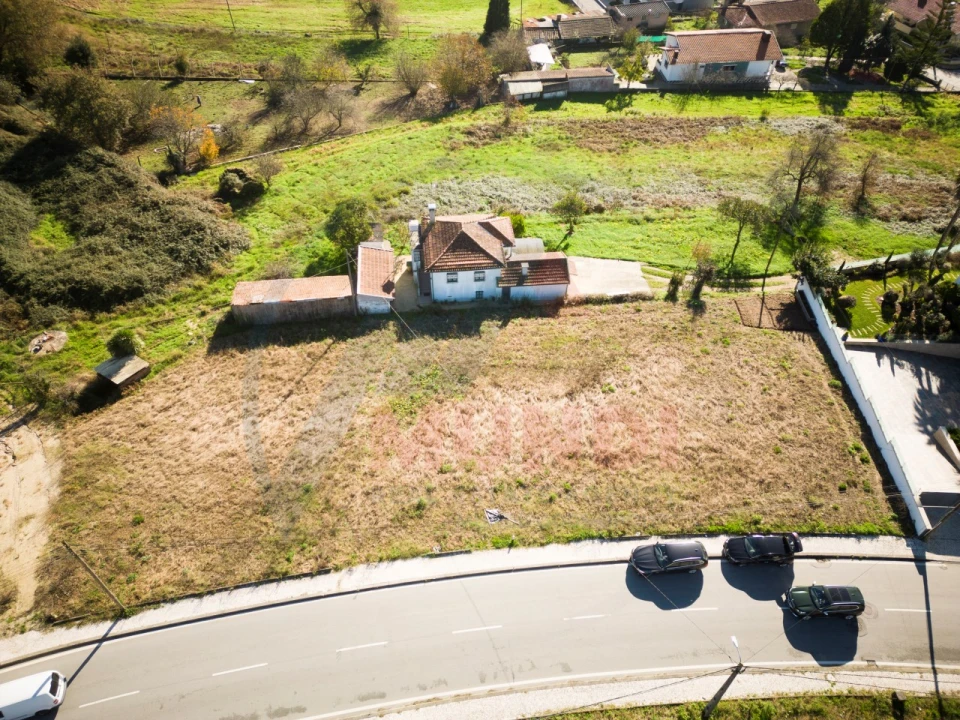 Terreno para Venda em O. Azeméis, Riba-Ul, Ul, Macinhata Seixa, Madail Foto 1
