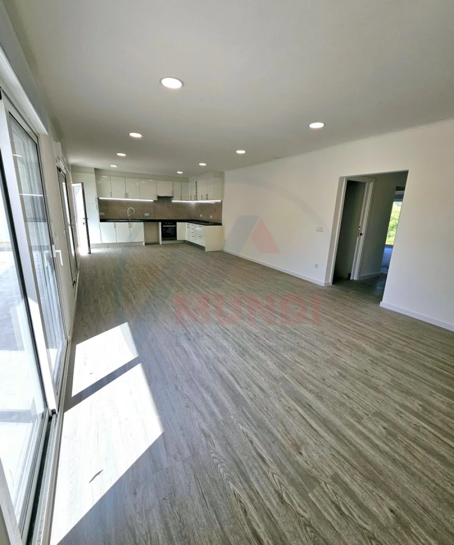 Moradia T3 para Venda em Arcos e Mogofores Foto 21