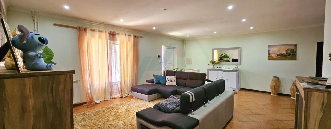 Moradia T4 para Venda em Fonte de Angeão e Covão do Lobo Foto 10