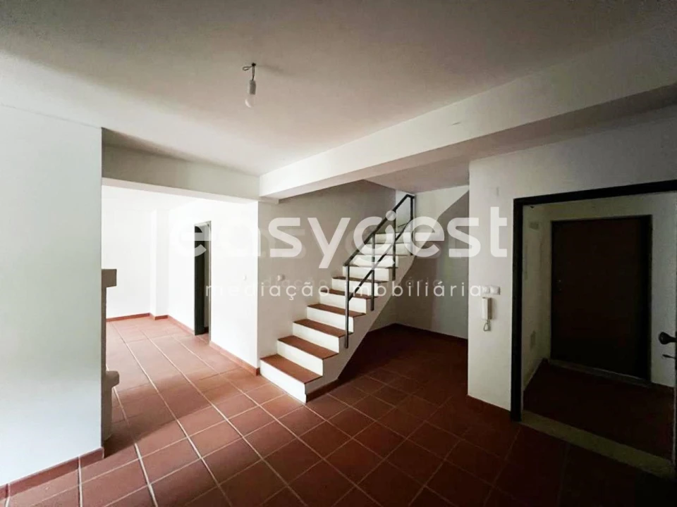 Apartamento T2 para Venda em Envendos Foto 2