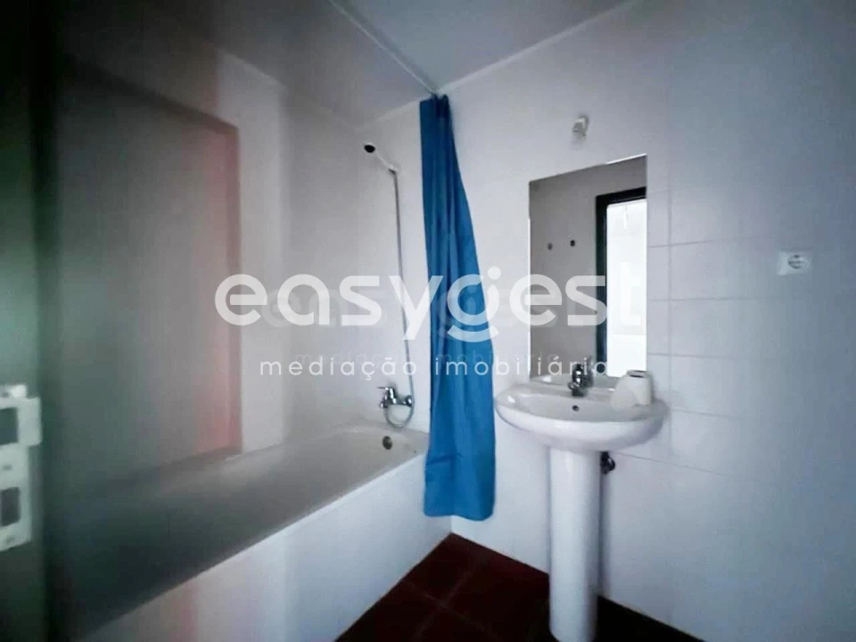 Apartamento T2 para Venda em Envendos Foto 4