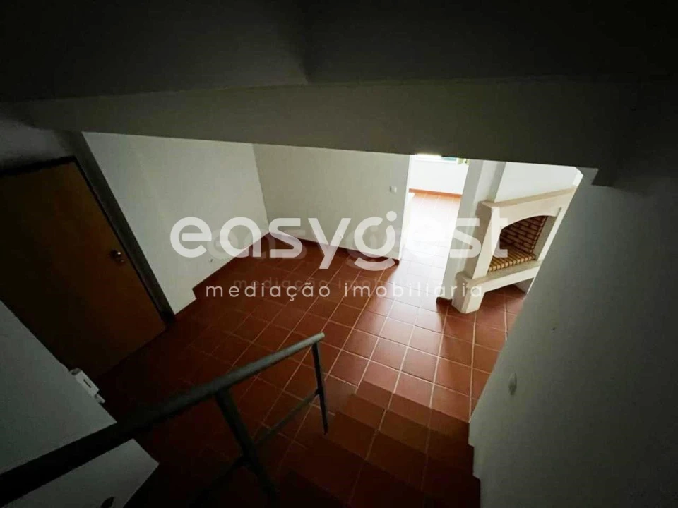 Apartamento T2 para Venda em Envendos Foto 12