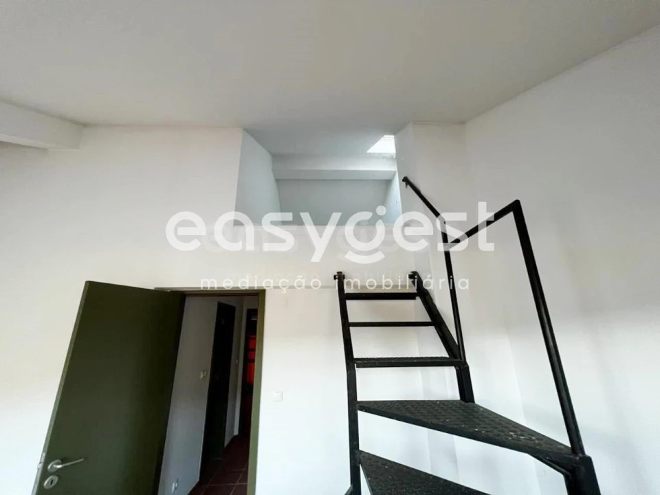 Apartamento T2 para Venda em Envendos Foto 13