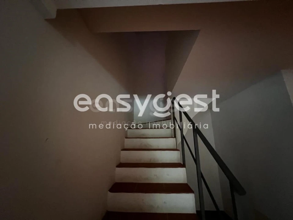 Apartamento T2 para Venda em Envendos Foto 19