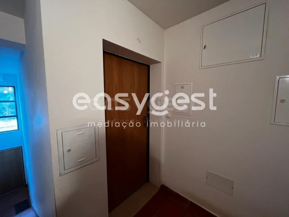 Apartamento T2 para Venda em Envendos Foto 23