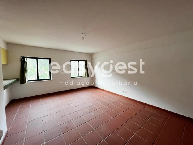 Apartamento T2 para Venda em Envendos Foto 3