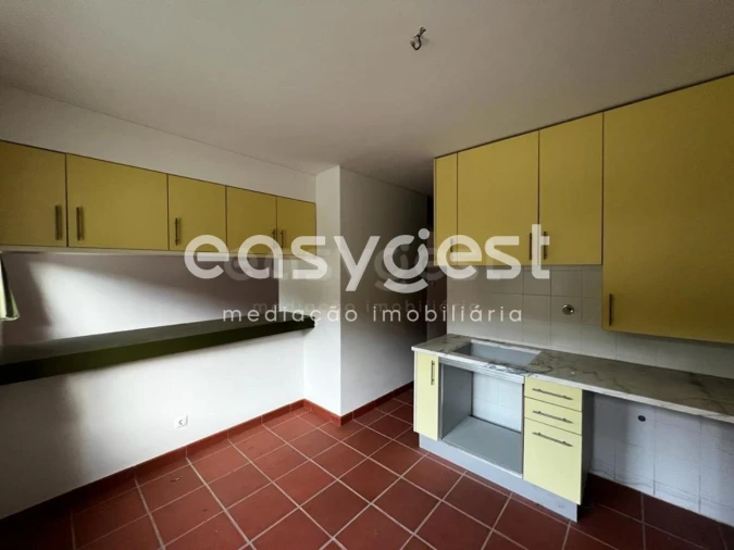 Apartamento T2 para Venda em Envendos Foto 15