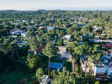 Moradia T4 para Venda em Charneca de Caparica e Sobreda