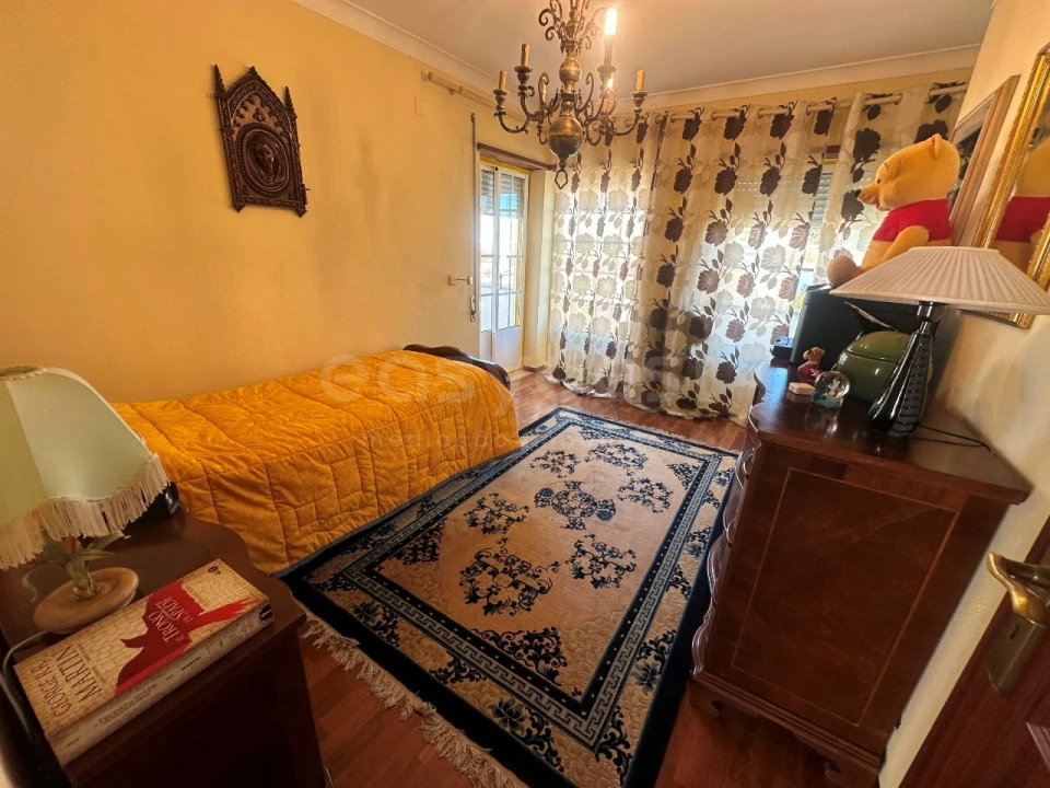 Moradia T4 para Venda em Nazare Foto 12