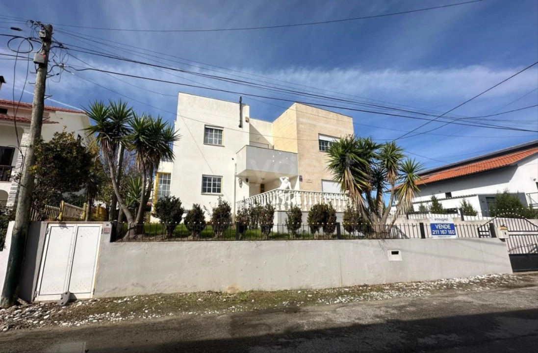 Moradia T4 para Venda em Nazare Foto 27