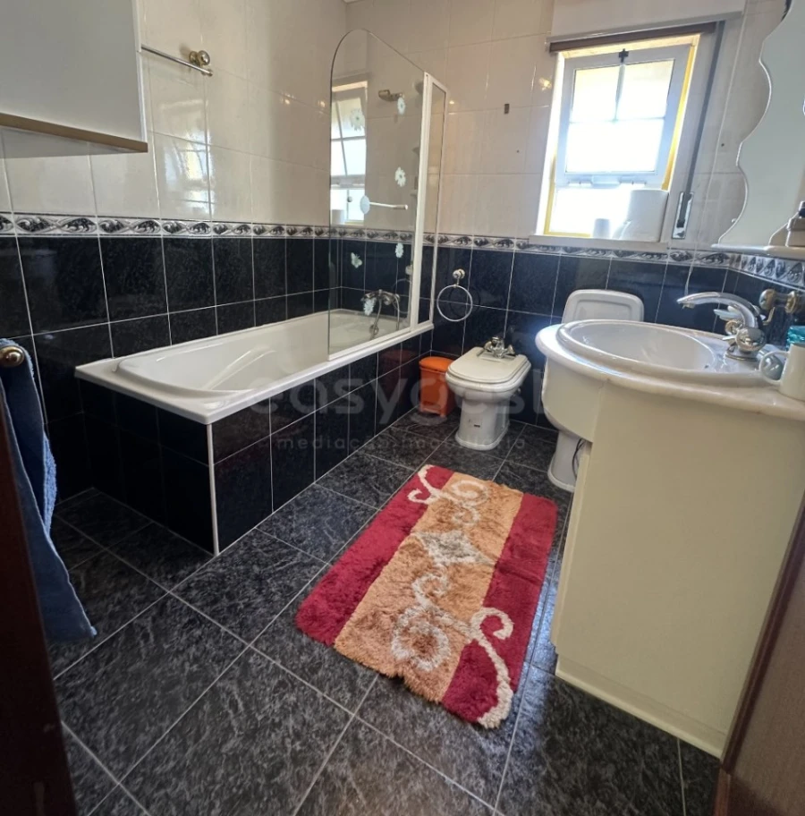 Moradia T4 para Venda em Nazare Foto 15