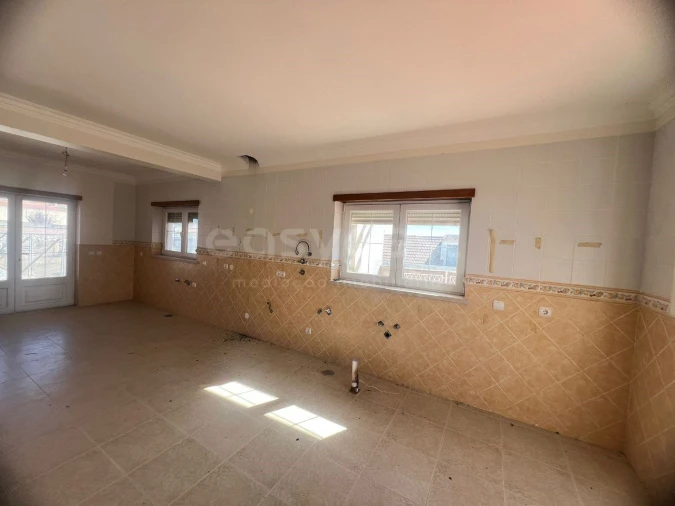 Moradia T4 para Venda em A dos Francos Foto 5