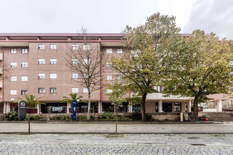 Apartamento T1 para Venda em Antas e Abade de Vermoim Foto 2