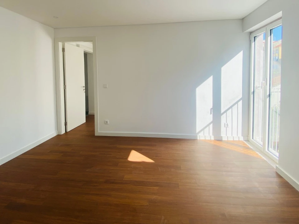 Apartamento T2 para Venda em Arroios Foto 10