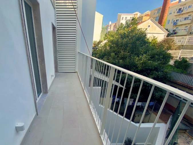 Apartamento T2 para Venda em Arroios Foto 36