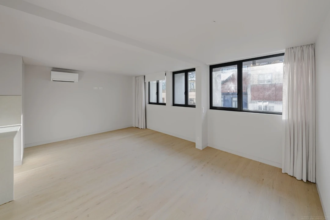 Apartamento T2 para Venda em Avenidas Novas Foto 3