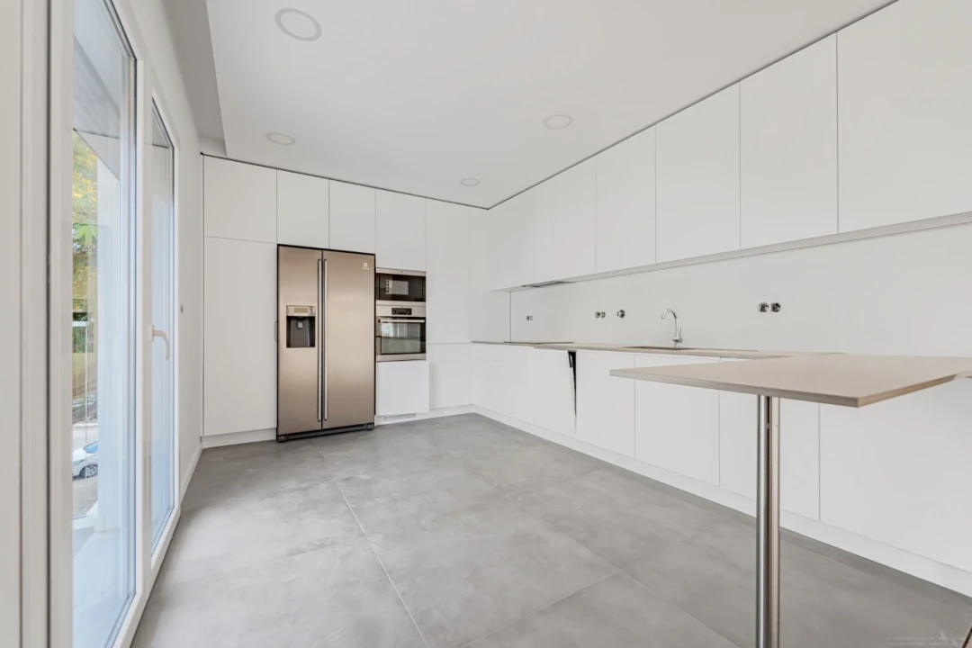 Apartamento T4 para Venda em Cascais e Estoril Foto 12