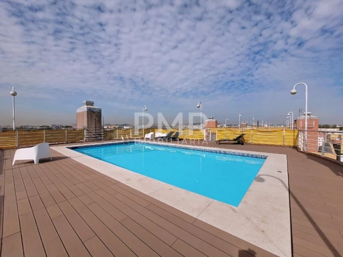 Apartamento T1 para Arrendamento em Lumiar Foto 6