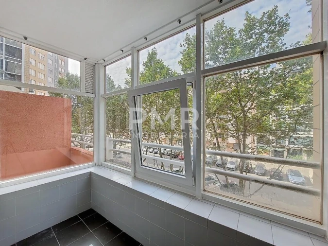 Apartamento T1 para Arrendamento em Lumiar Foto 13