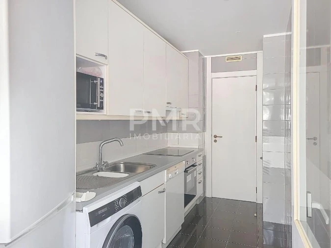 Apartamento T1 para Arrendamento em Lumiar Foto 11