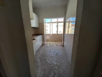 Apartamento T1 para Venda em Baixa da Banheira e Vale da Amoreira