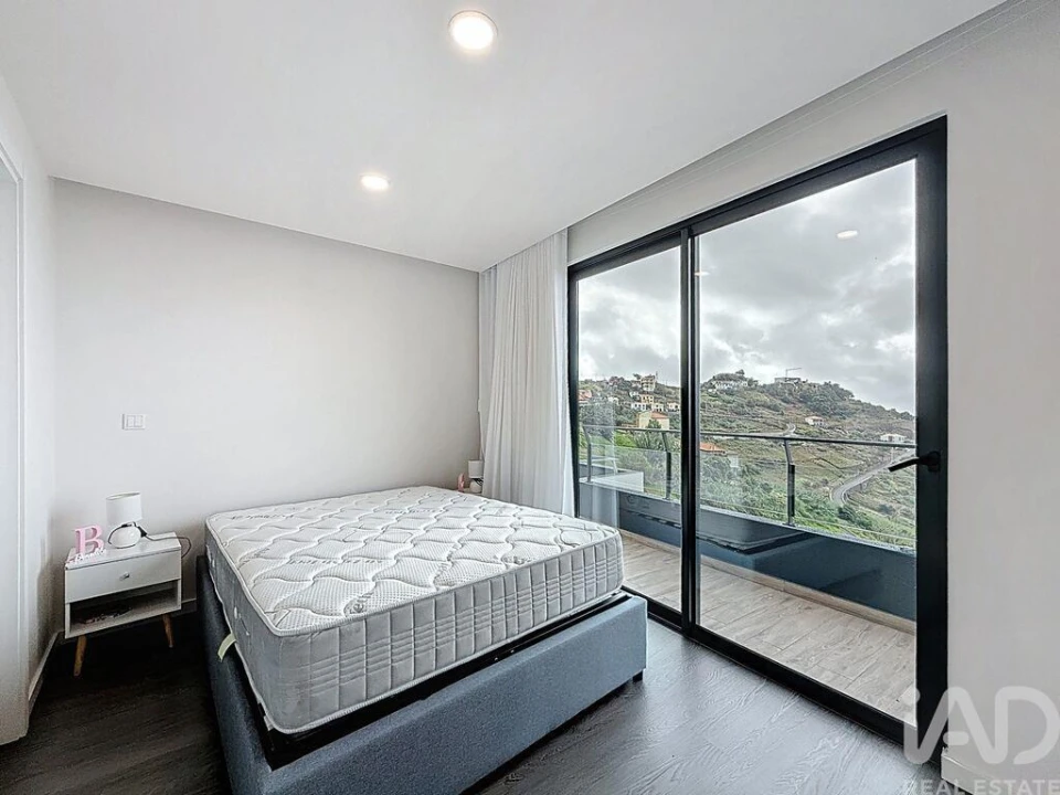 Moradia T2 para Venda em Quinta Grande Foto 26