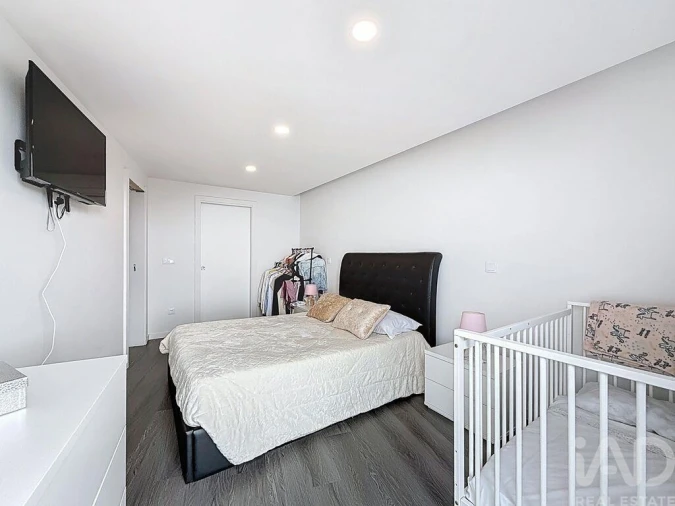 Moradia T2 para Venda em Quinta Grande Foto 24