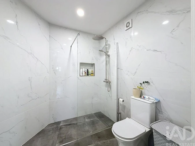 Moradia T2 para Venda em Quinta Grande Foto 15