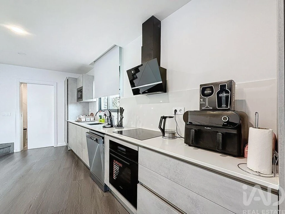 Moradia T2 para Venda em Quinta Grande Foto 11