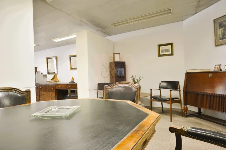 Escritório para Venda em Santa Maria Maior Foto 25