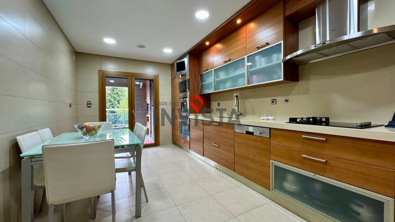 Apartamento T3 para Arrendamento em Alverca do Ribatejo e Sobralinho Foto 9