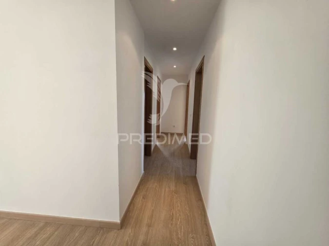 Apartamento T3 para Venda em Alcabideche Foto 14