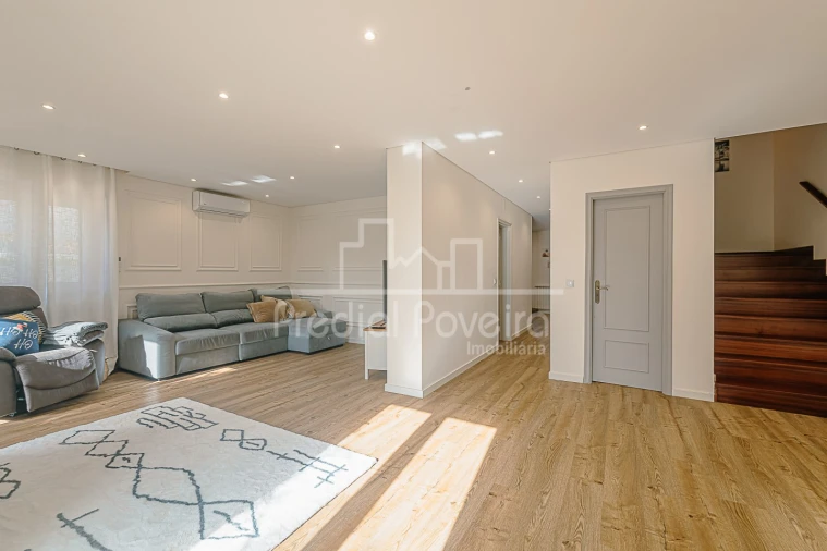 Moradia T4 para Venda em Póvoa de Varzim, Beiriz e Argivai Foto 3