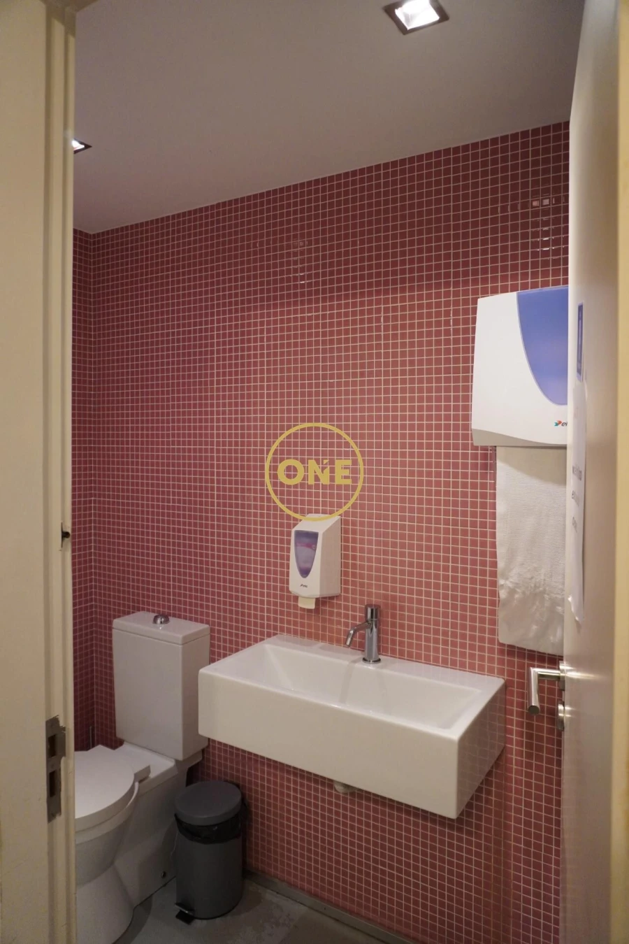 Loja para Trespasse em Vila Nova de Famalicão e Calendário Foto 7