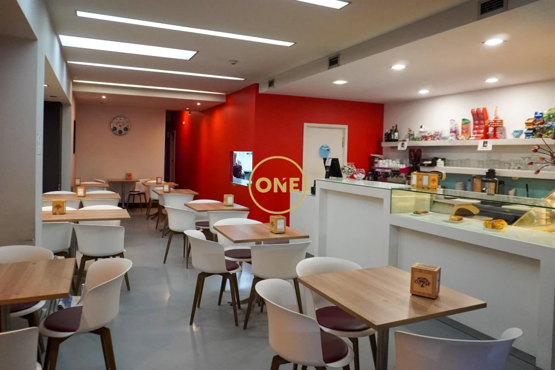 Loja para Trespasse em Vila Nova de Famalicão e Calendário Foto 3