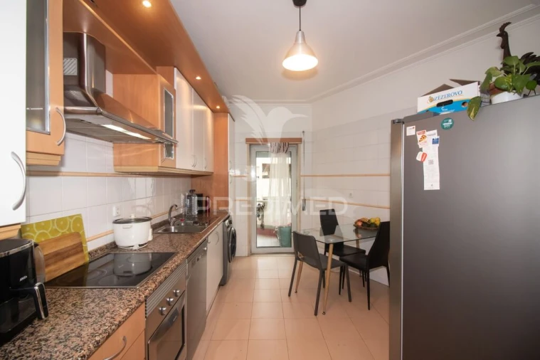 Apartamento T3 para Venda em Carregado e Cadafais Foto 20