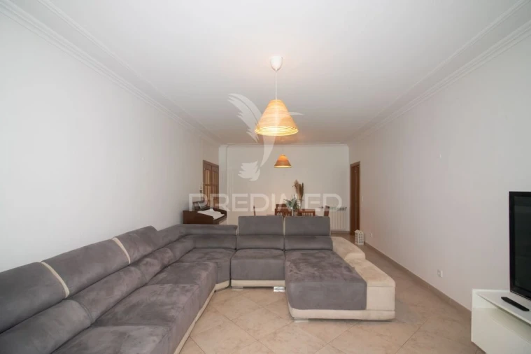 Apartamento T3 para Venda em Carregado e Cadafais Foto 6